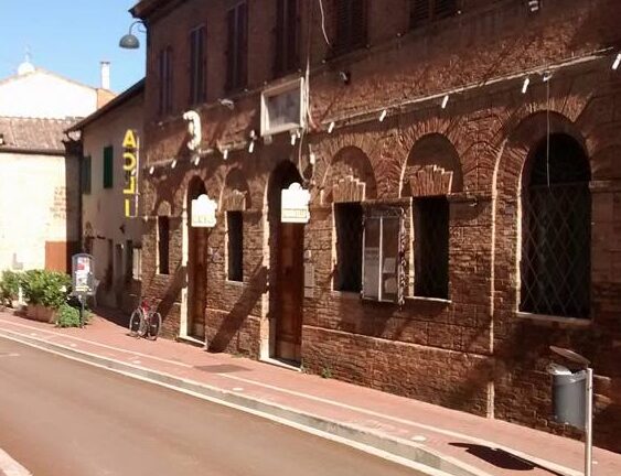 A Monteroni d’Arbia va in scena la commedia “Nessuno è perfetto”