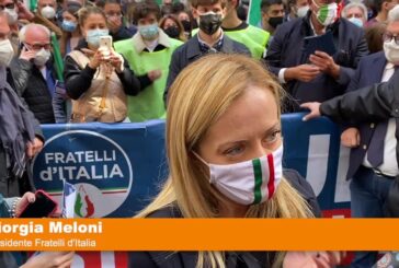 Fdi in piazza, Meloni “Settore turistico abbandonato dal Governo”