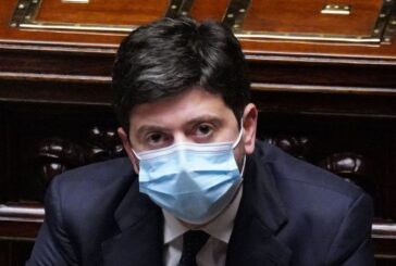 Speranza "Troppa gente ancora in giro, 48 ore per stretta"