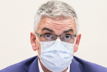 Brusaferro "Fase escalation del Covid, cresce l'età dei contagiati"