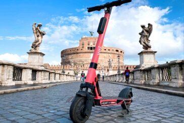 A Roma gratis l'uso dei monopattini "Voi" per gli operatori sanitari