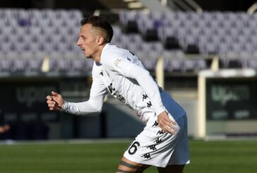 Prandelli debutta con una sconfitta, Fiorentina-Benevento 0-1