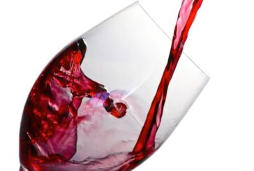 Il Covid frena l'export di vino, -4,6% per l'Italia