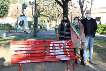 Una panchina rossa ‘parlante’ a Chianciano Terme contro la violenza