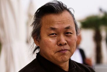 È morto il regista Kim Ki-duk a causa del Covid, vinse il Leone d'oro