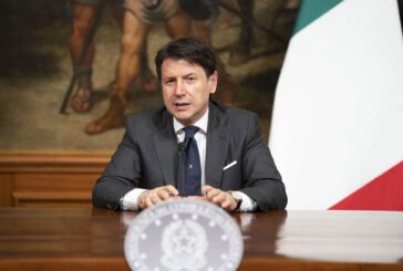 Conte non esclude il rimpasto "Se c'è malcontento bisogna ascoltarlo"