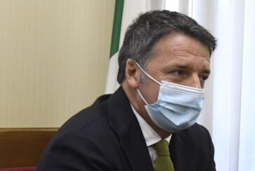 Renzi "Il premier dia risposte altrimenti il governo va a casa"
