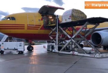 Giunto a Ciampino aereo con migliaia di dosi vaccino