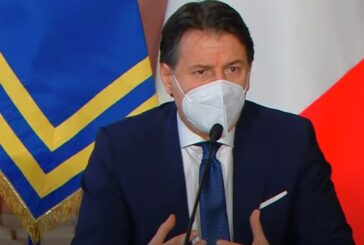 Conte "Senza fiducia di un partito andrò in Parlamento"