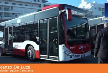De Luca “Altri 260 nuovi bus per il trasporto pubblico in Campania”