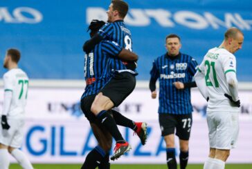 La Roma resta terza, Napoli espugna Cagliari, manita Atalanta