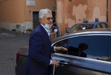 Governo: D'Alema "Non si manda via l'uomo più popolare"