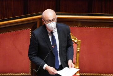 Governo, D'Incà "Andare avanti con Conte"