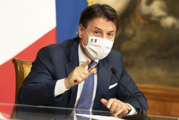 Governo, Conte "Lavoriamo per costruire"