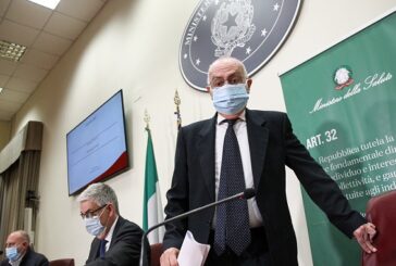 Rezza "Ricoveri in terapia intensiva superano soglia critica"