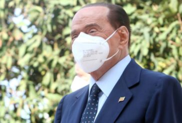 Berlusconi "Pettegolezzi su Forza Italia, restiamo nel centrodestra"