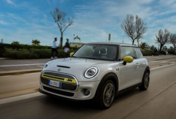 Mini lancia Cooper SE, per una mobilità a zero emissioni