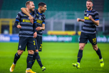 L'Inter travolge il Benevento e tiene il passo del Milan