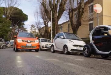 Gamma elettrica e ibrida E-Tech, Renaulution parte da qui