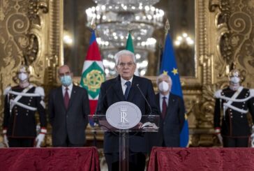 Mattarella convoca Draghi, "Serve un governo di alto profilo"