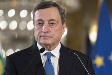 Draghi "Consapevole dell'emergenza, vincere pandemia e rilanciare Paese"