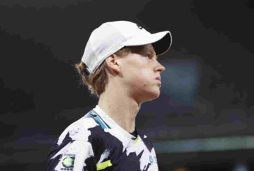 Australian Open, Sinner eliminato all'esordio da Shapovalov