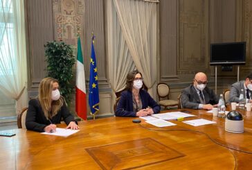 Gelmini alle Regioni "Le fasce restano, puntiamo a evitare il lockdown"