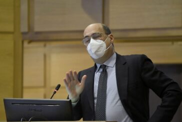 Covid, Zingaretti "Salvini rischia di portare l'Italia fuori strada"