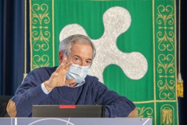 Bertolaso "Una dose di vaccino a tutti, le sole chiusure non bastano"