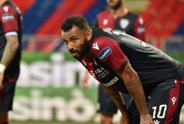 Cagliari torna al successo, Crotone battuto 2-0