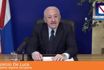 De Luca “Da lunedì chiudiamo le scuole in Campania”