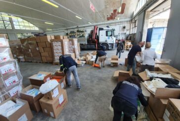 Mascherine e camici non certificati nel Lazio, 3 arresti e sequestri