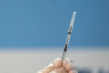 Vaccino, Aifa sospende AstraZeneca in tutta Italia in via precauzionale