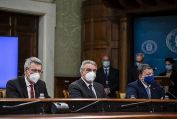 Sindacati a Draghi "Dai vaccini al Dl Sostegni, subito un confronto"