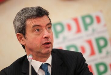 Governo, Orlando "Fa bene al Paese se lo porta fuori da emergenza"