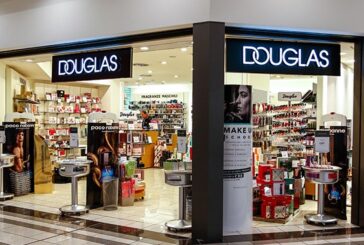 Il PSI di Siena vicino ai dipendenti della Profumeria Douglas di Poggibonsi