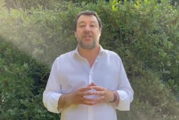Salvini “Lavoriamo al fianco di Draghi per vaccini, rimborsi e riaperture dopo Pasqua”