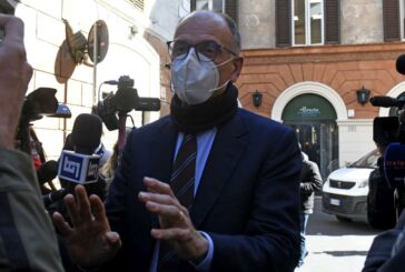 Letta "Un decreto imprese per aiutare chi sta chiuso"