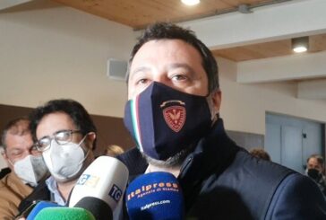 Vaccini, Salvini "L'Ue si pronunci su Sputnik"
