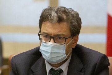 Giorgetti "Incontro positivo con sindacati, è momento responsabilità"