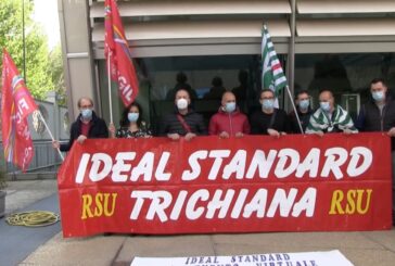 Ideal Standard, a Milano manifestazione di lavoratori e sindacati