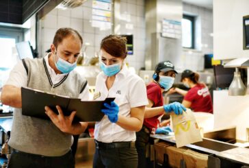 McDonald's disponibile a vaccinare i suoi 25.000 dipendenti in Italia