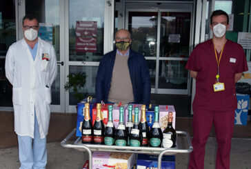 Medi-San Siena dona le colombe di Pasqua ai professionisti del Pronto Soccorso