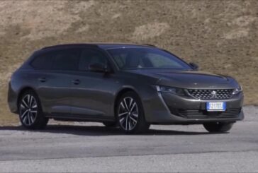 Peugeot 508 SW hybrid, tuffo nel futuro