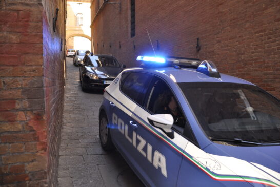 La Polizia esegue l’espulsione di uno straniero di 65 anni