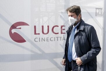 Cinema, torna l'obbligo di uscita in sala prima dello streaming
