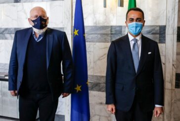 Di Maio incontra Timmermans "Pieno sostegno al Green Deal Ue"