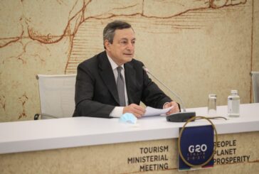 Turismo, Draghi "Da metà giugno operativo il Green Pass europeo"