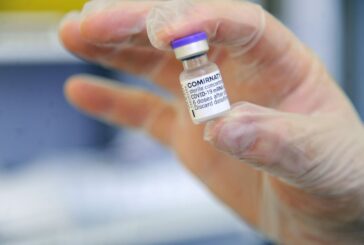 Vaccini, Aifa "309 reazioni avverse ogni 100mila dosi, 91% non gravi"