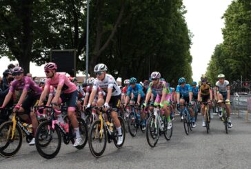 Van der Hoorn vince la terza tappa del Giro d'Italia
